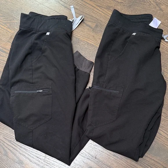 Figs pants bundle medium - Picture 2 of 4